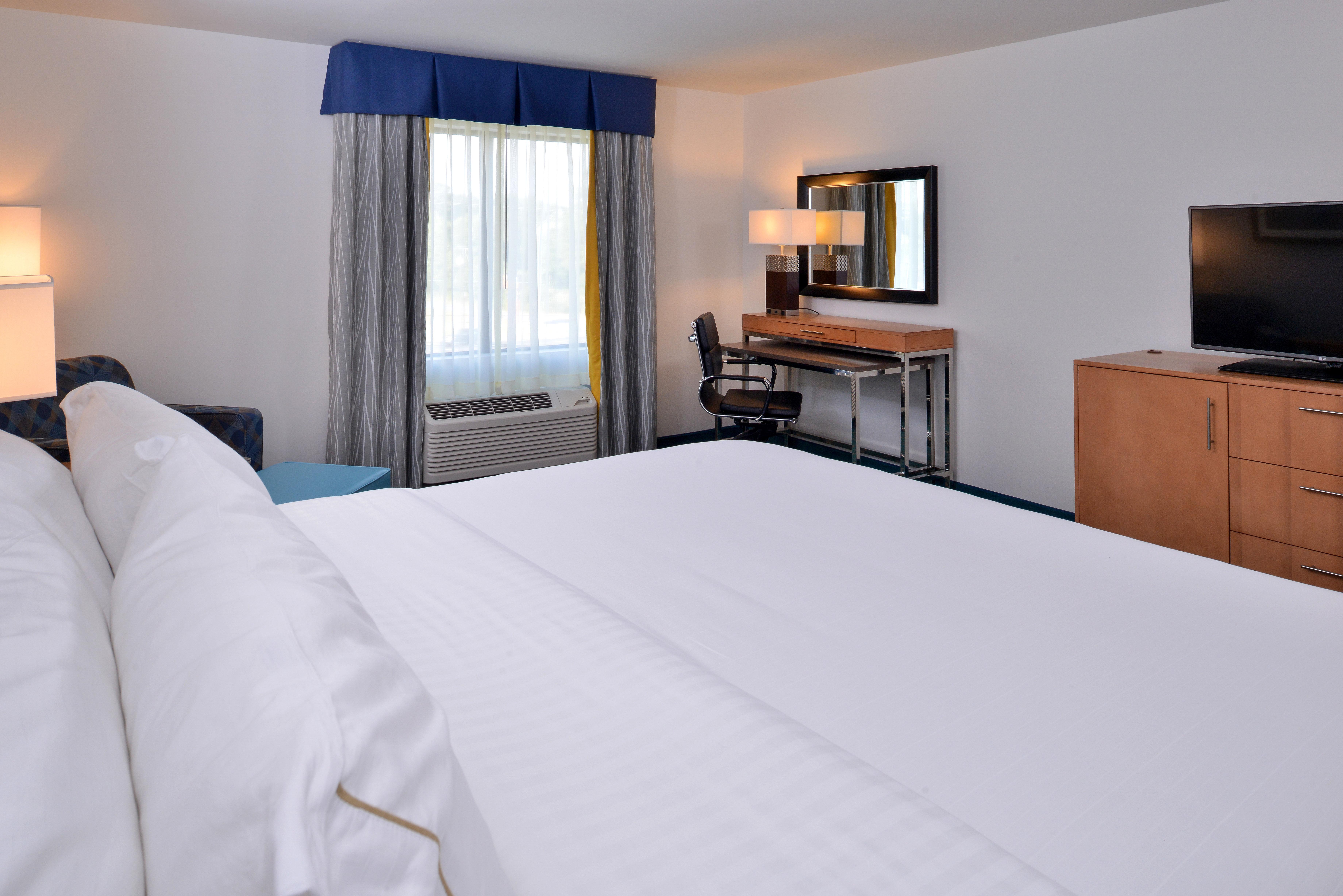 Hotel Express And West Ocean By Ihg 2*
